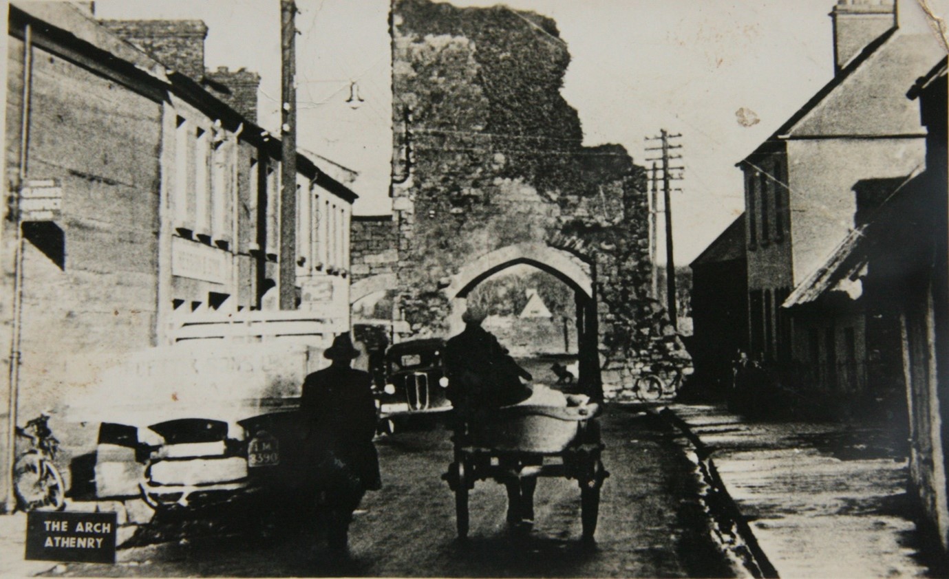 ATHENRY OF TO-DAY AND YESTERDAY
